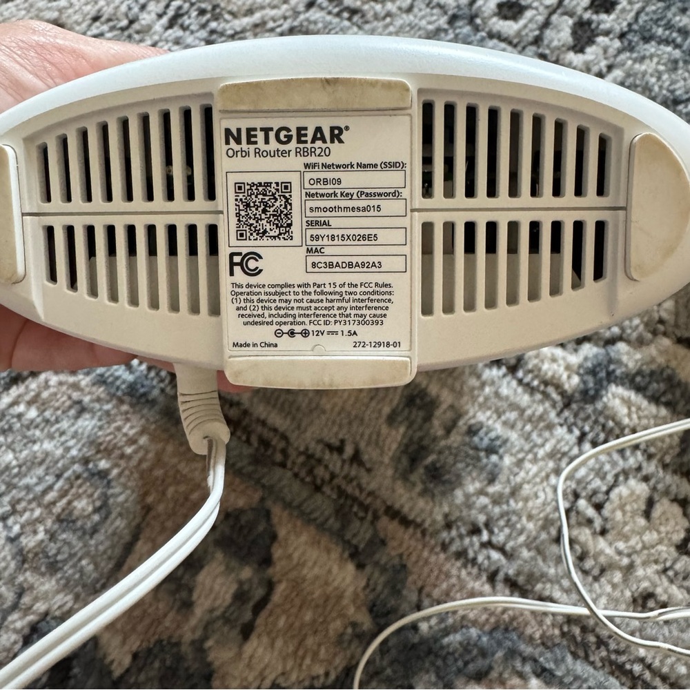 NETGEAR Orbi White WiFi Router RBR20 with Power Adapter - Picture 2 of 4